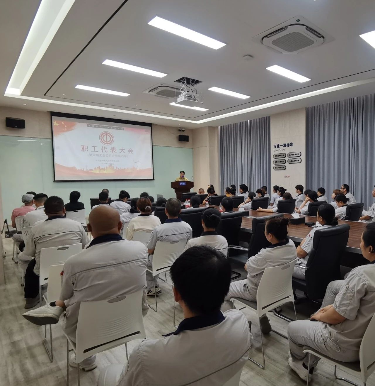 a94b0771cfc7187e64432286c38cba59.jpg a94b0771cfc7187e64432286c38cba59.jpg