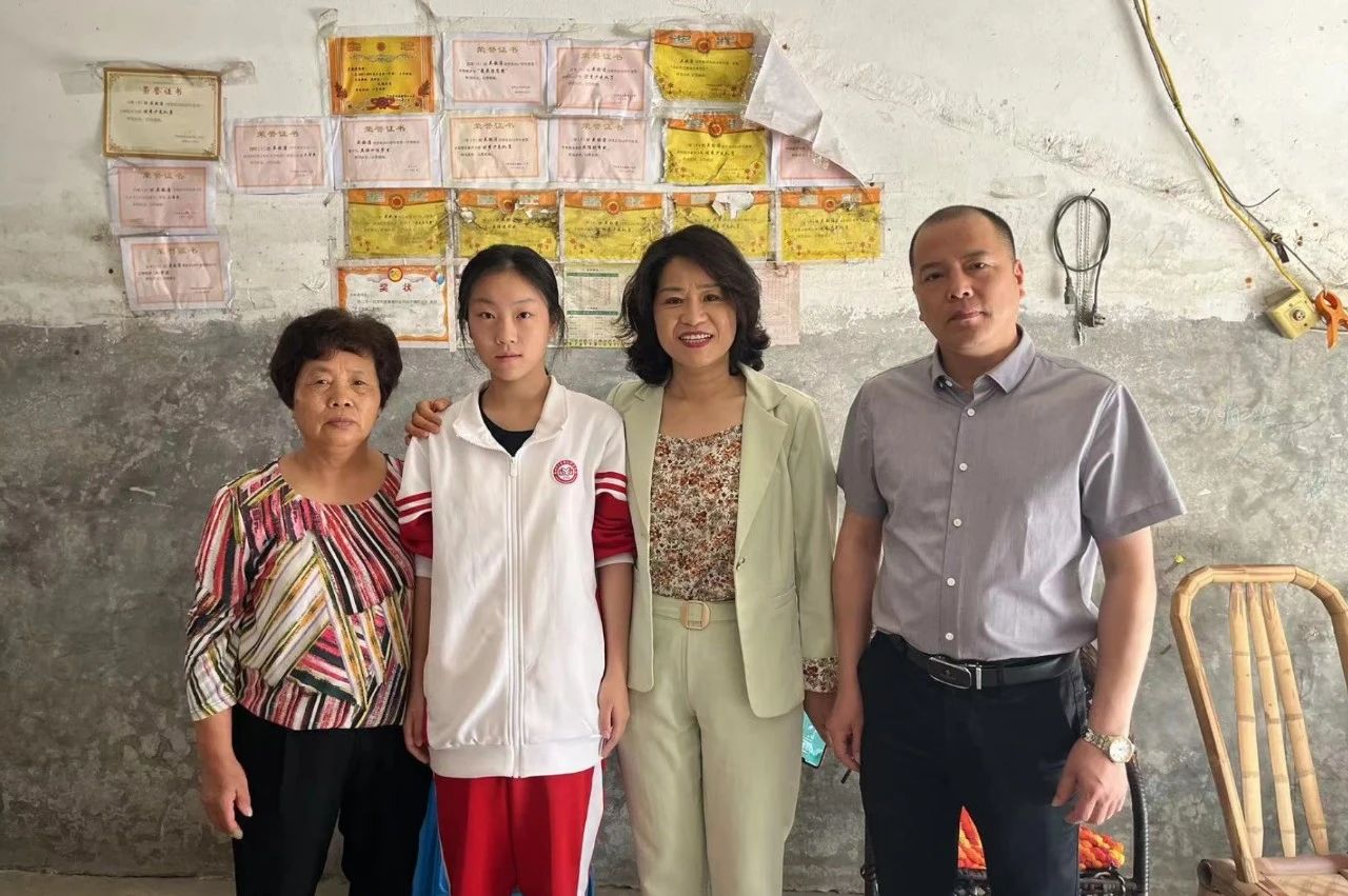 8dac29c7d5882554b0d3f991b85cb0a4.jpg 8dac29c7d5882554b0d3f991b85cb0a4.jpg