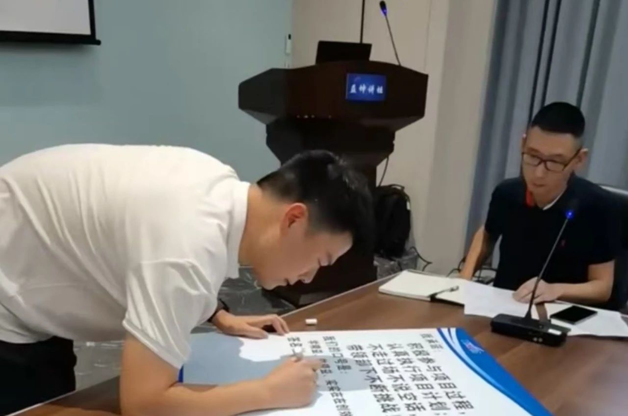 fd16f2430f9c2c3967eb034e07ea19c2.jpg fd16f2430f9c2c3967eb034e07ea19c2.jpg