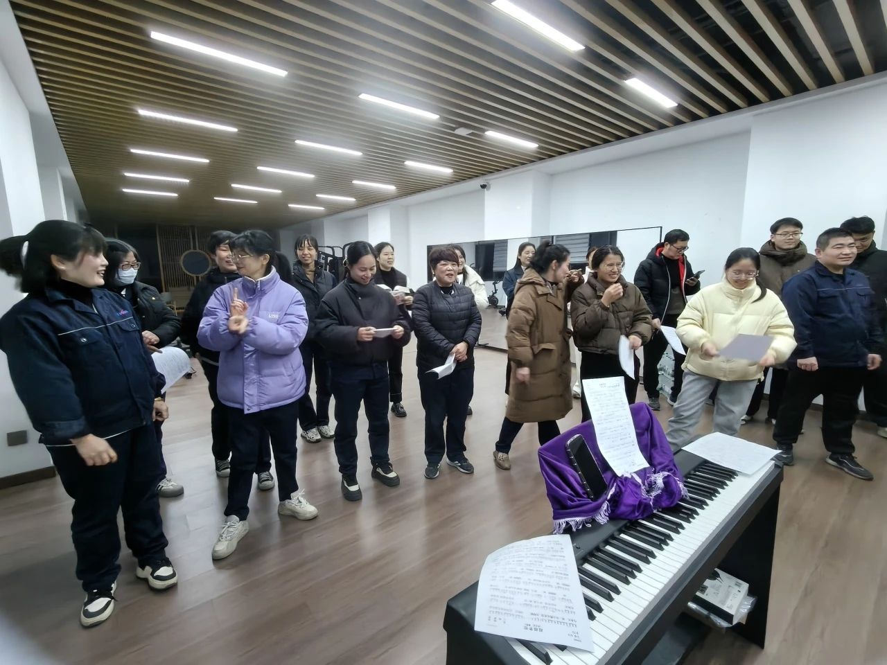 b8f5f55316e91800e15f6a5a062b7904.jpg b8f5f55316e91800e15f6a5a062b7904.jpg