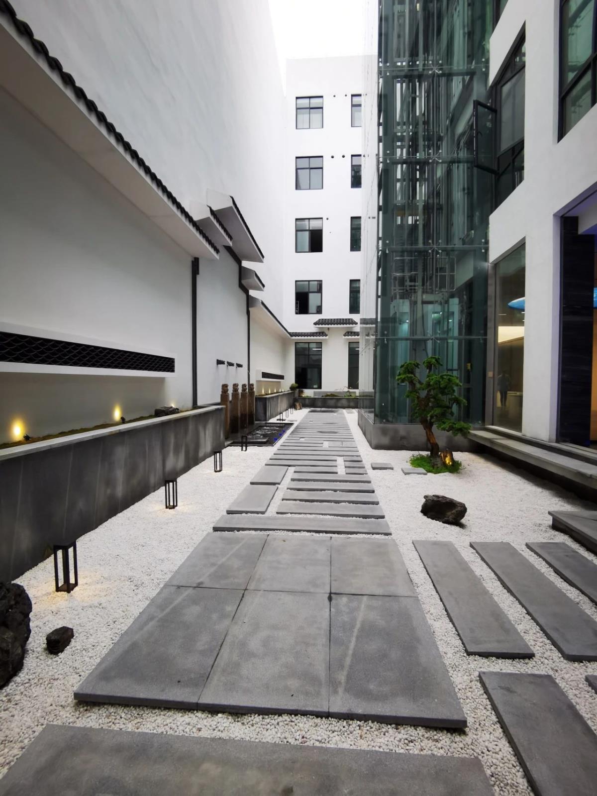 b8c3a2a493457aa938a388dc95354b6b.jpg b8c3a2a493457aa938a388dc95354b6b.jpg