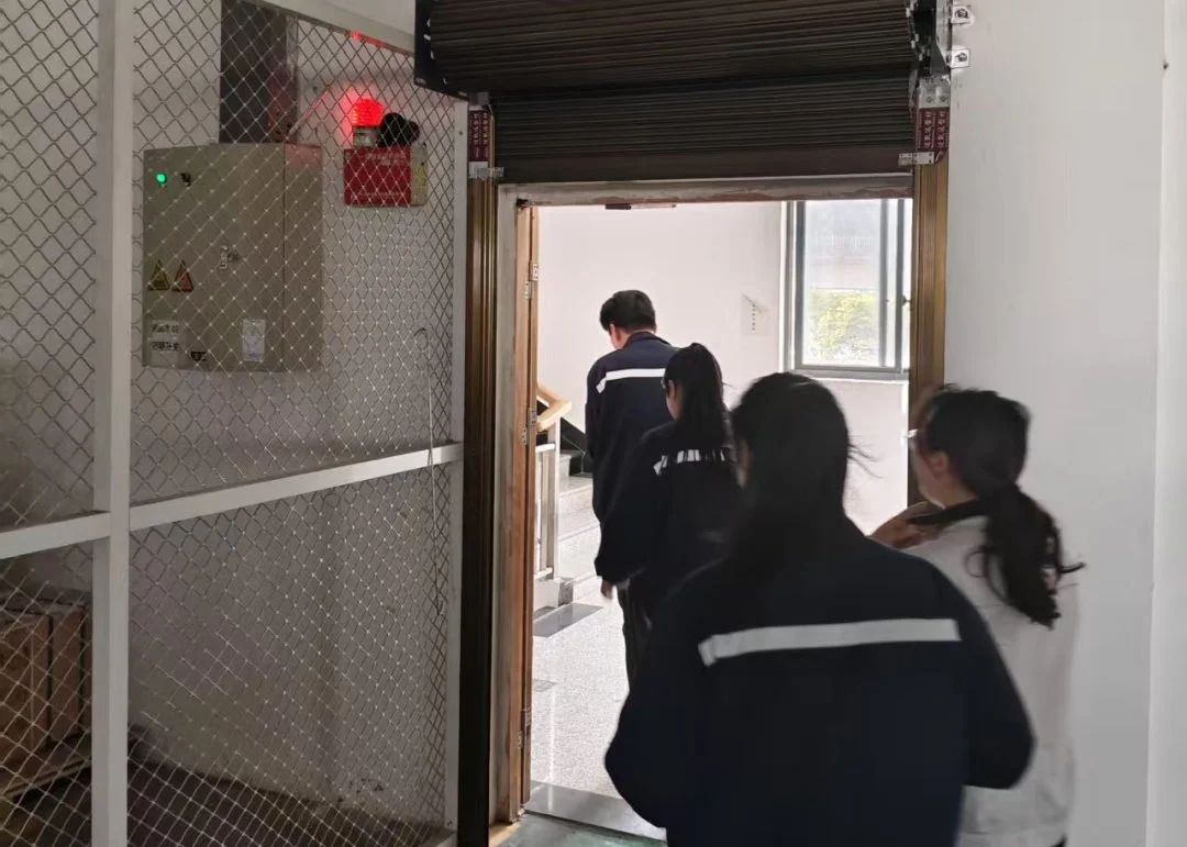 cdb1e736281f4dc60cf1bf3874c9c818.jpg cdb1e736281f4dc60cf1bf3874c9c818.jpg