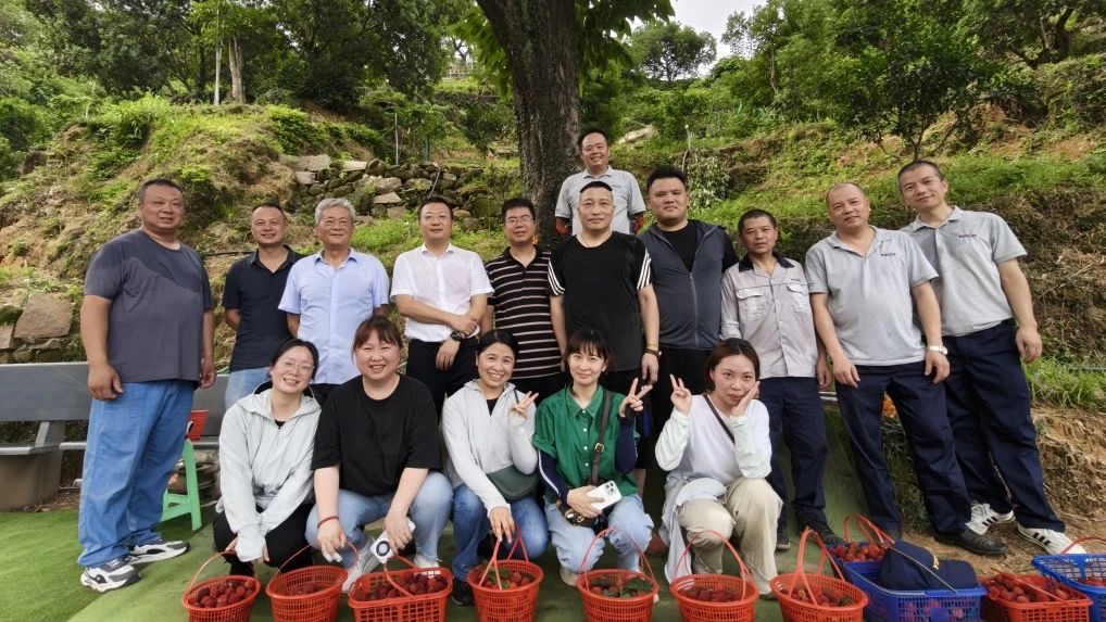 e0a0da84e76e99b5936f46d6a41ccc1d.jpg e0a0da84e76e99b5936f46d6a41ccc1d.jpg